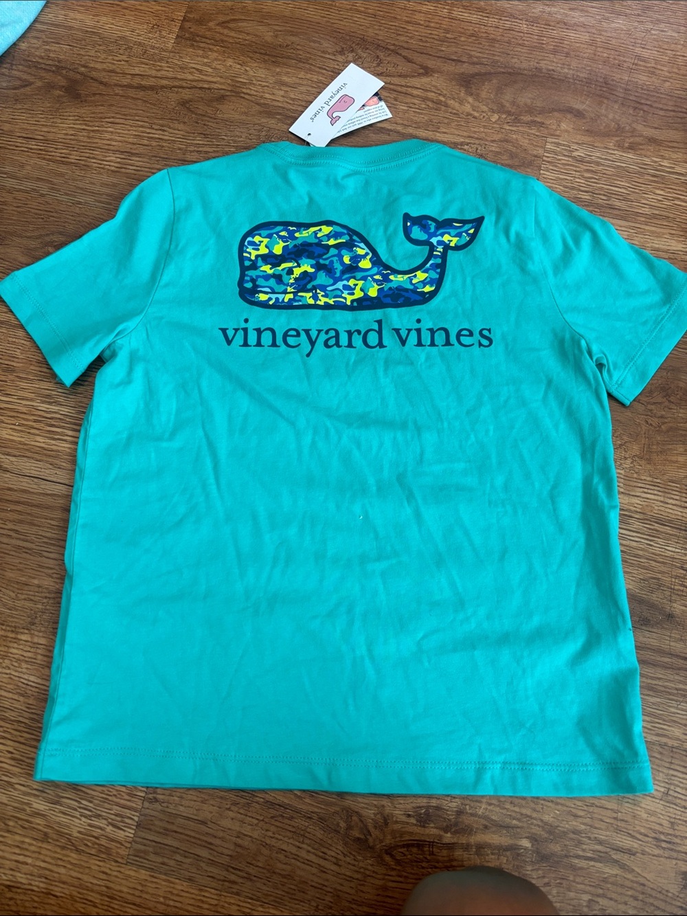 Vineyard Vines Men’s Turquoise Short-Sleeve Pocket Tee - Picture 2 of 2